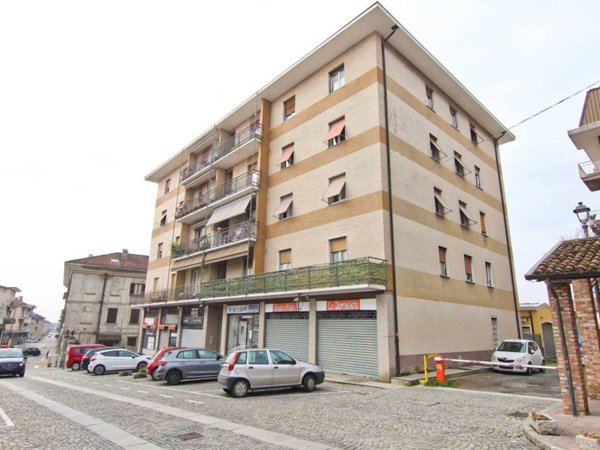appartamento in vendita a Cogliate in zona Cascina Nuova