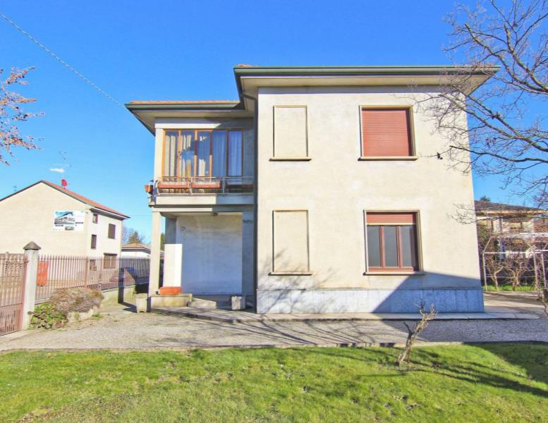 casa indipendente in vendita a Cogliate in zona Cascina Nuova
