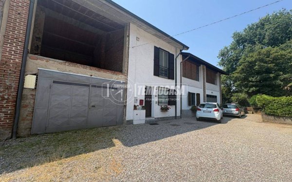 casa indipendente in vendita a Cogliate