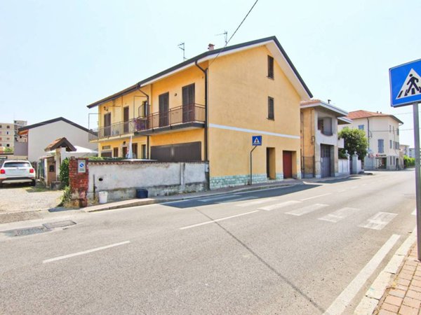 appartamento in vendita a Cogliate in zona Cascina Nuova