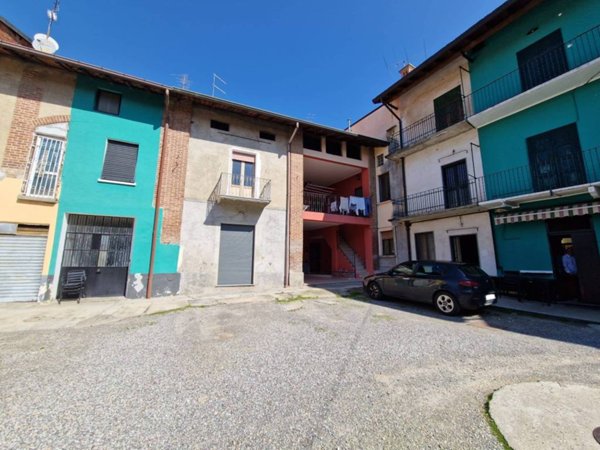 casa indipendente in vendita a Cogliate in zona Cascina Nuova