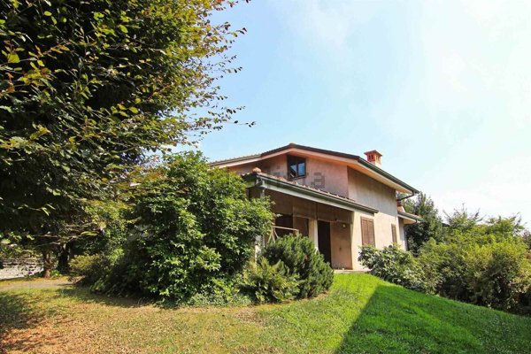 casa indipendente in vendita a Cogliate in zona Cascina Nuova