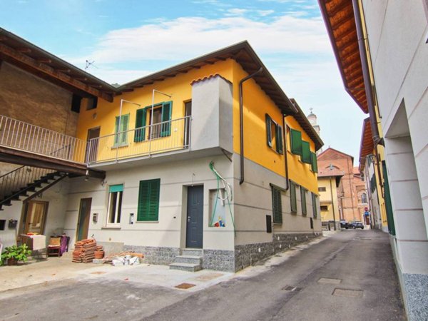 appartamento in vendita a Cogliate in zona Cascina Nuova