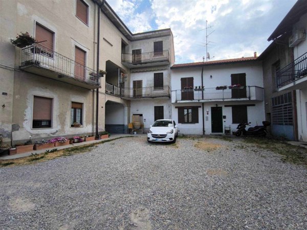 appartamento in vendita a Cogliate in zona Cascina Nuova