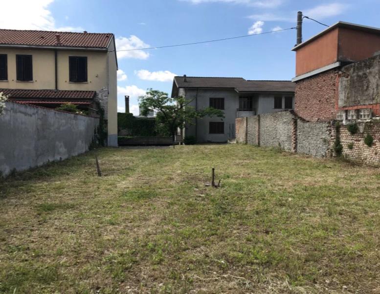 intera palazzina in vendita a Concorezzo in zona Rancate