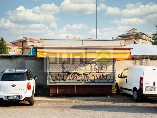 negozio in vendita a Concorezzo