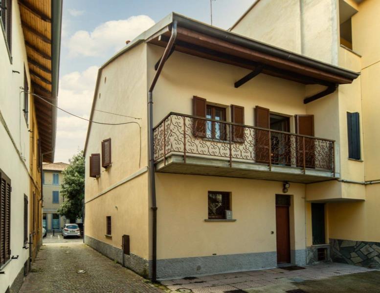 locale commerciale in vendita a Concorezzo
