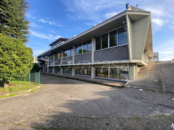 locale commerciale in vendita a Concorezzo