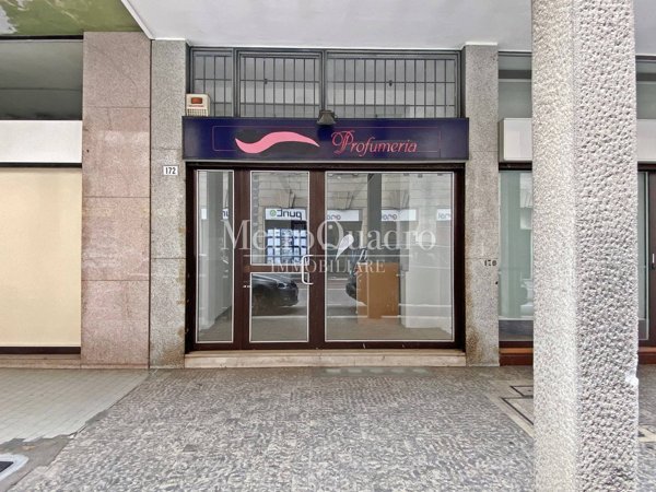 locale commerciale in vendita a Concorezzo