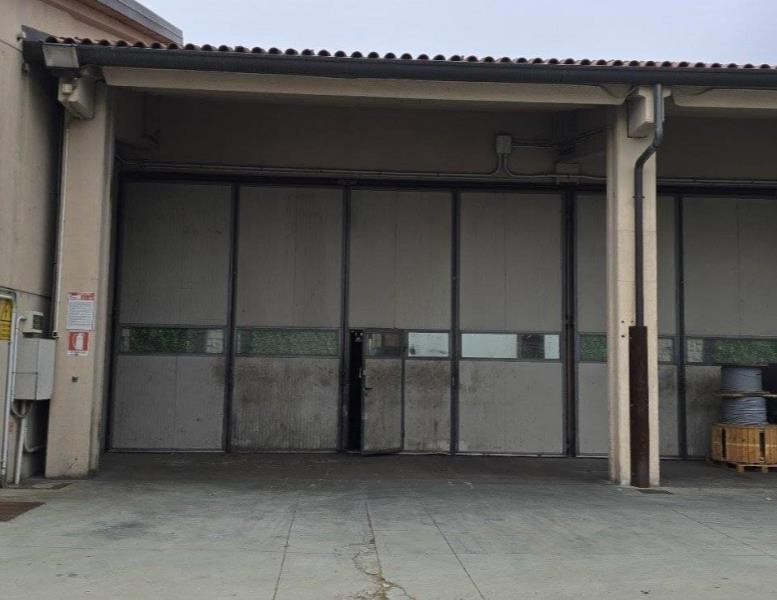 locale commerciale in vendita a Concorezzo