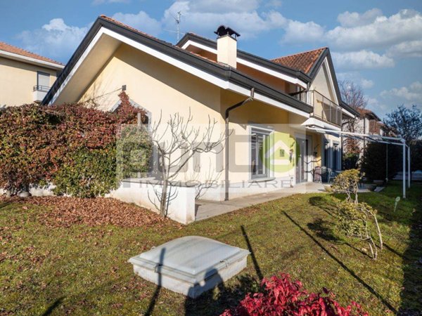casa indipendente in vendita a Concorezzo