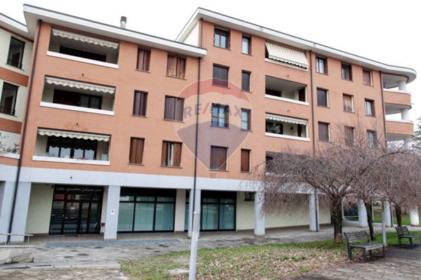 negozio in vendita a Concorezzo