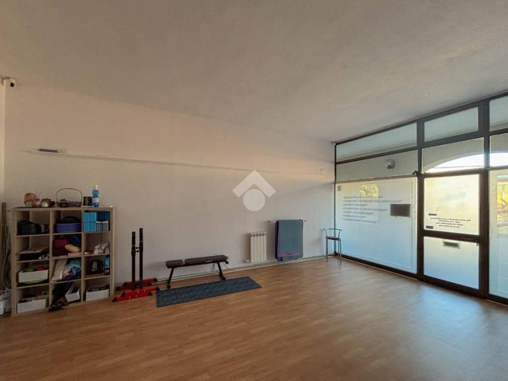 negozio in vendita a Concorezzo