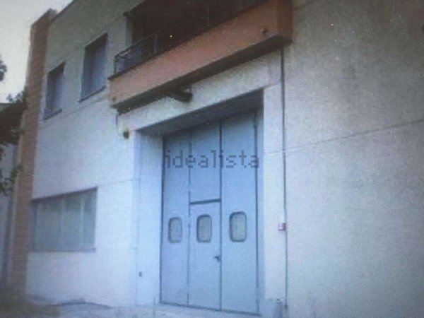 locale di sgombero in vendita a Concorezzo