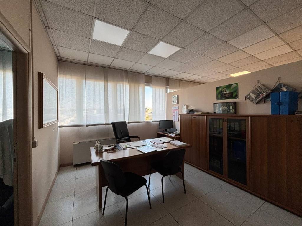 locale commerciale in vendita a Concorezzo in zona Rancate