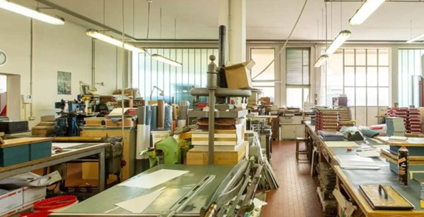 locale commerciale in vendita a Concorezzo