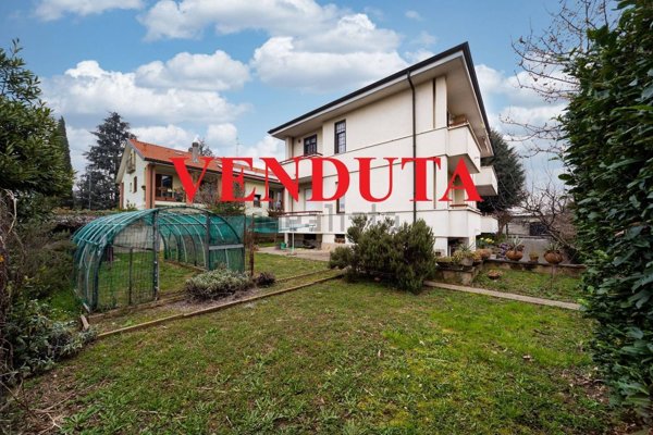 appartamento in vendita a Concorezzo in zona Rancate