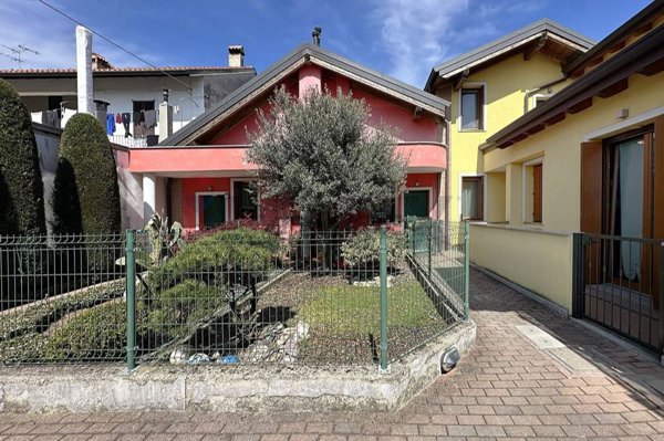appartamento in vendita a Concorezzo in zona Rancate