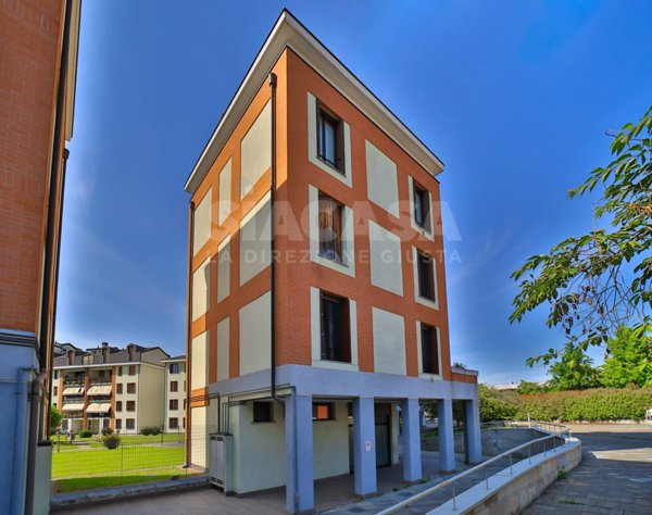 negozio in vendita a Concorezzo
