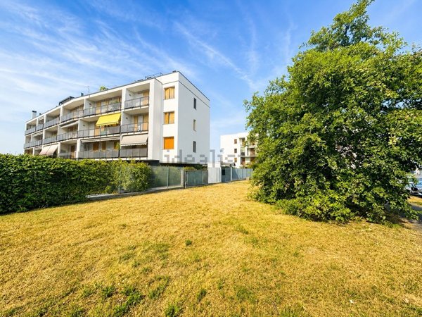 appartamento in vendita a Concorezzo in zona Rancate