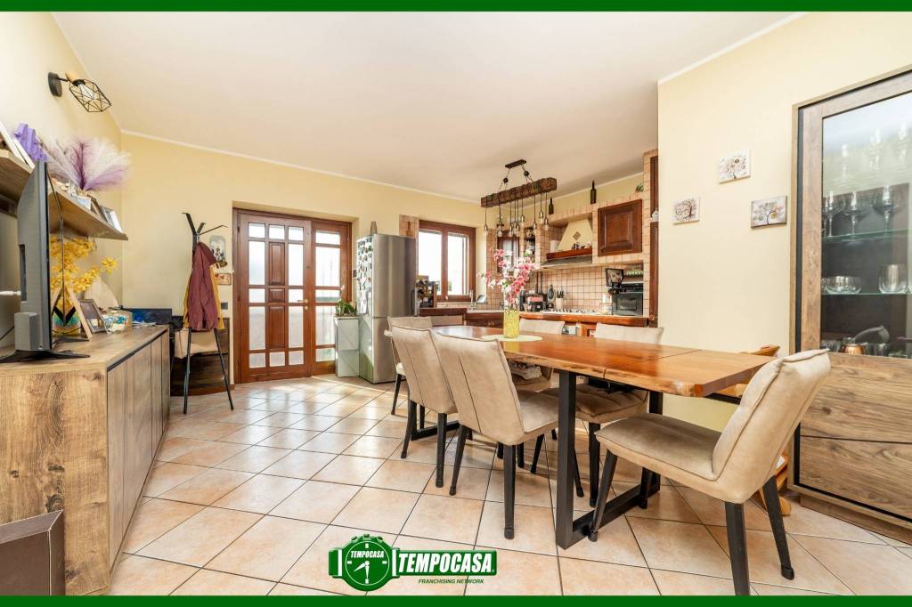 appartamento in vendita a Concorezzo in zona Rancate