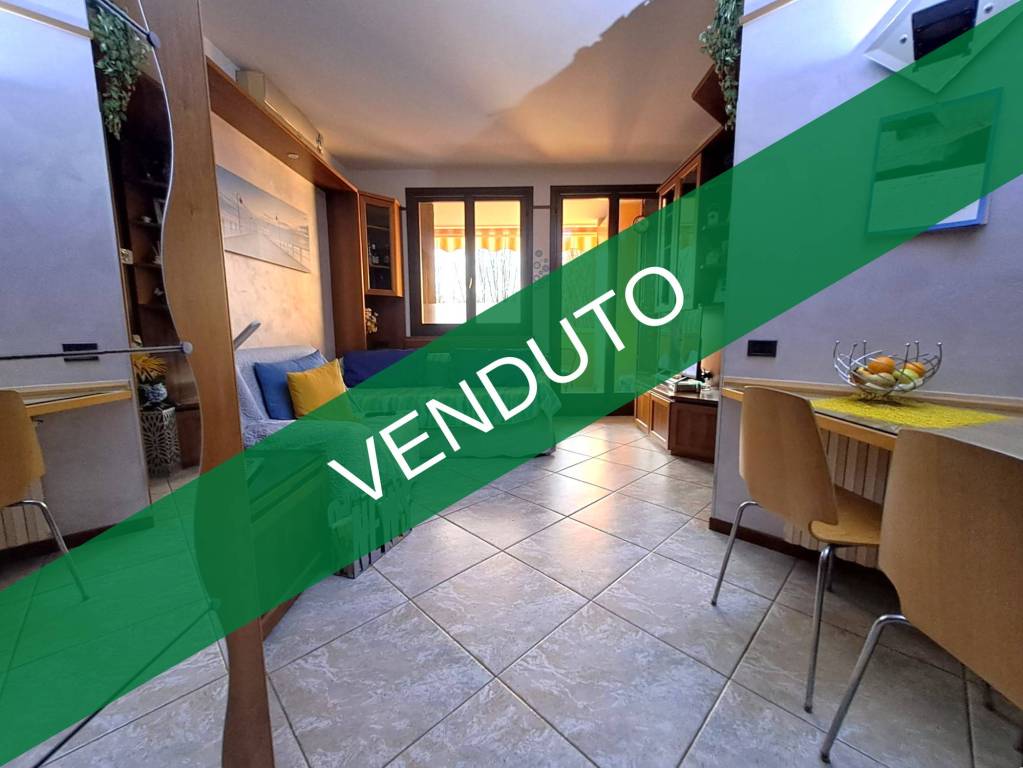 appartamento in vendita a Concorezzo in zona Rancate