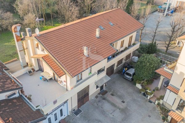 appartamento in vendita a Concorezzo in zona Rancate