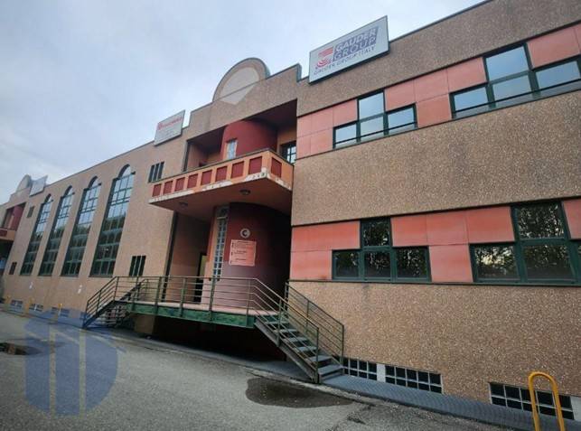locale commerciale in vendita a Concorezzo in zona Rancate