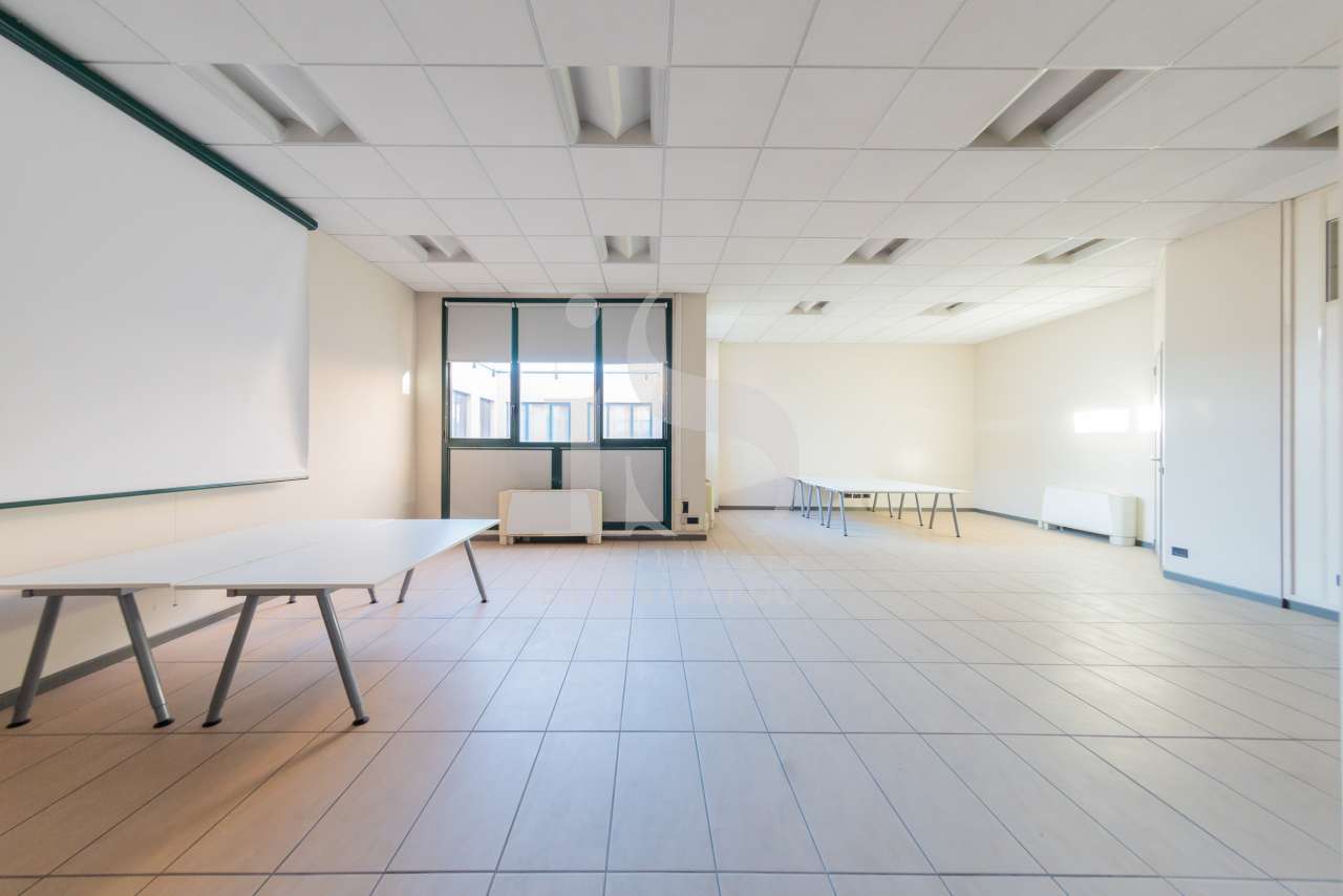 ufficio in vendita a Concorezzo in zona Rancate