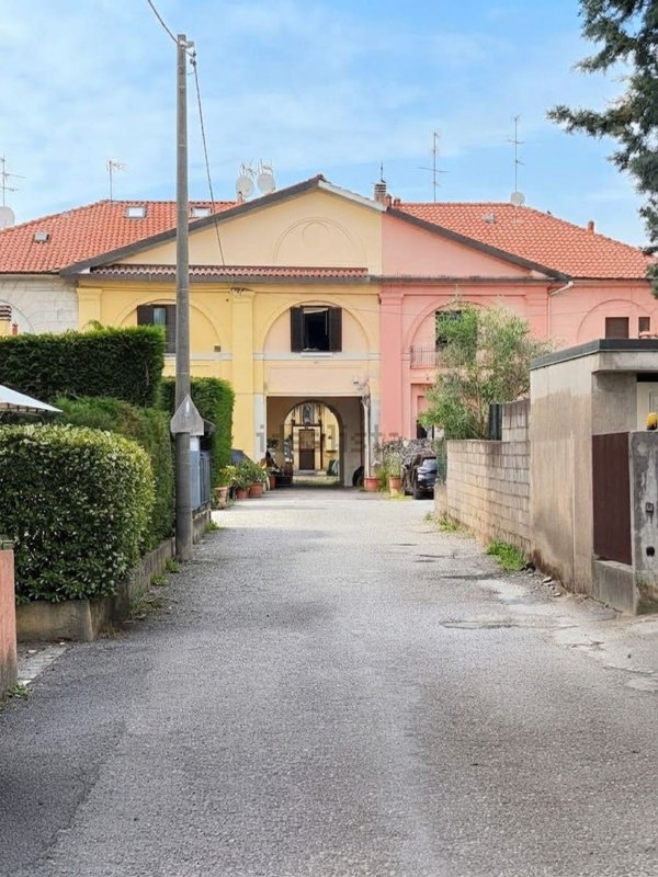 appartamento in vendita a Concorezzo in zona Rancate