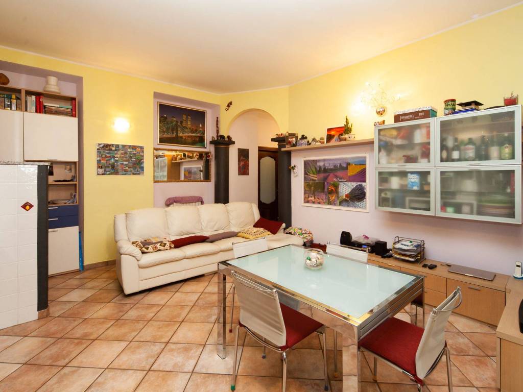 appartamento in vendita a Concorezzo in zona Rancate