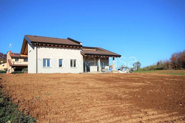 casa indipendente in vendita a Correzzana