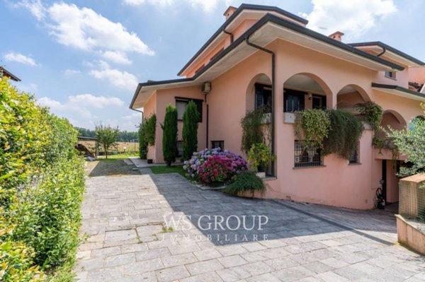 appartamento in vendita a Correzzana