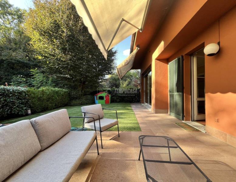 casa indipendente in vendita a Correzzana