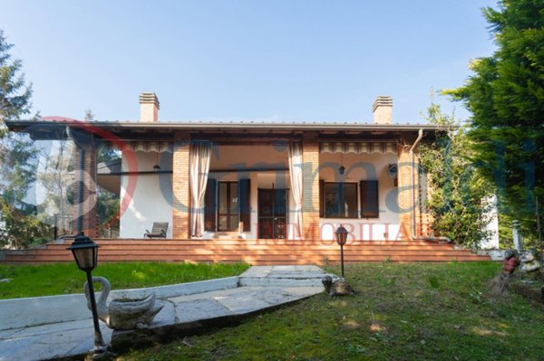 casa indipendente in vendita a Correzzana