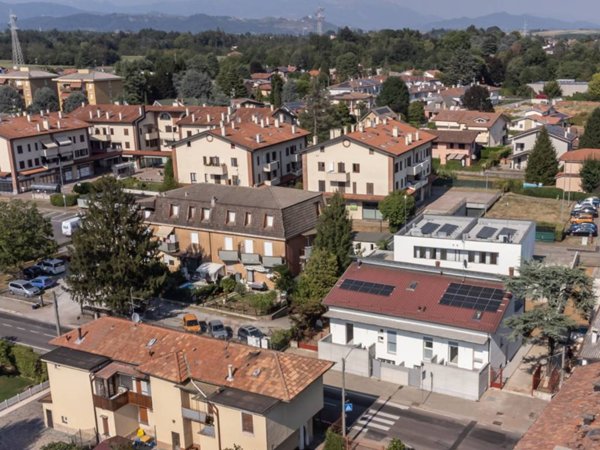 appartamento in vendita a Correzzana