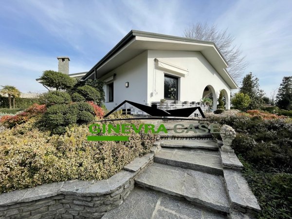 casa indipendente in vendita a Correzzana