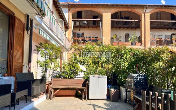casa indipendente in vendita a Correzzana