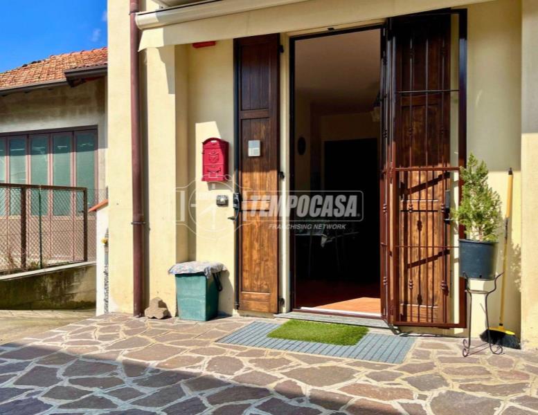 casa indipendente in vendita a Correzzana
