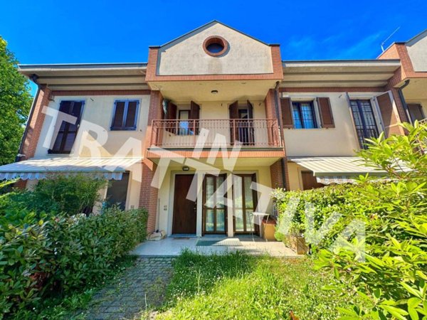 casa indipendente in vendita a Correzzana