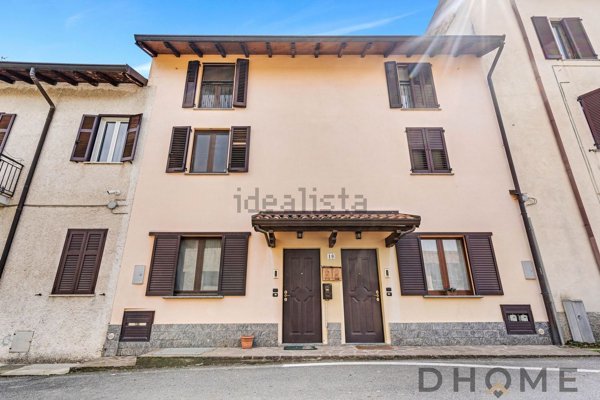 casa indipendente in vendita a Correzzana