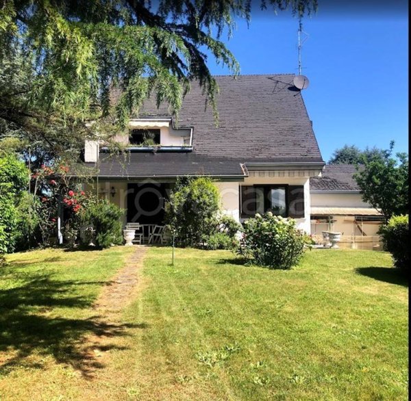 casa indipendente in vendita a Correzzana