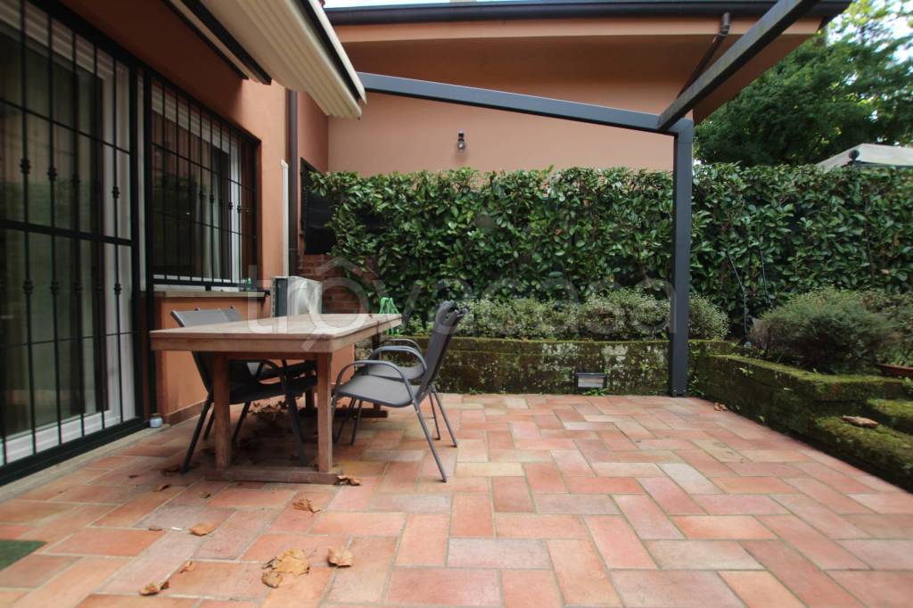 casa indipendente in vendita a Correzzana