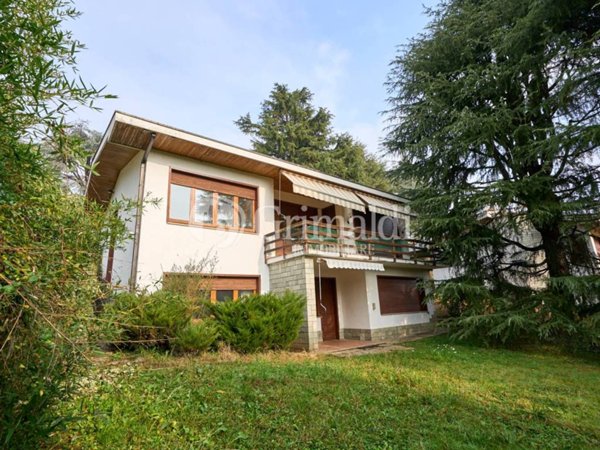 casa indipendente in vendita a Correzzana