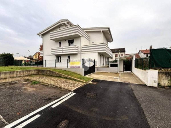 appartamento in vendita a Correzzana