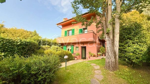 casa indipendente in vendita a Correzzana