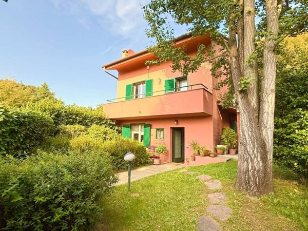 casa indipendente in vendita a Correzzana
