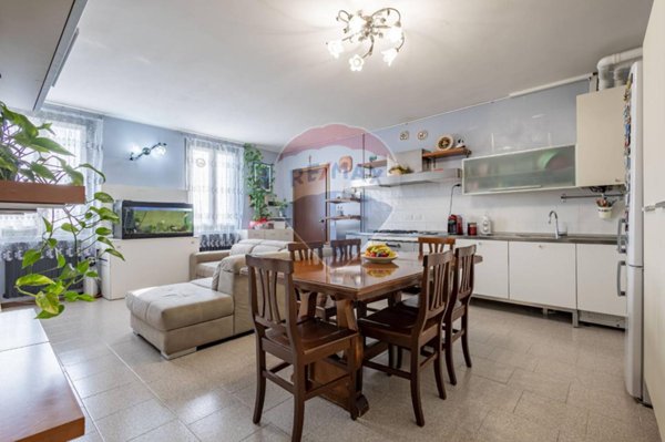 appartamento in vendita a Correzzana