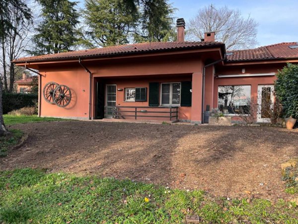 casa indipendente in vendita a Correzzana