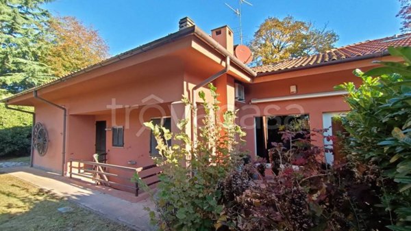 casa indipendente in vendita a Correzzana